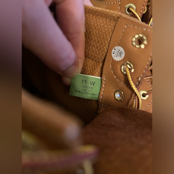 NWOT Tan Boots - Timberland - Size 11W - Picture 6 of 6